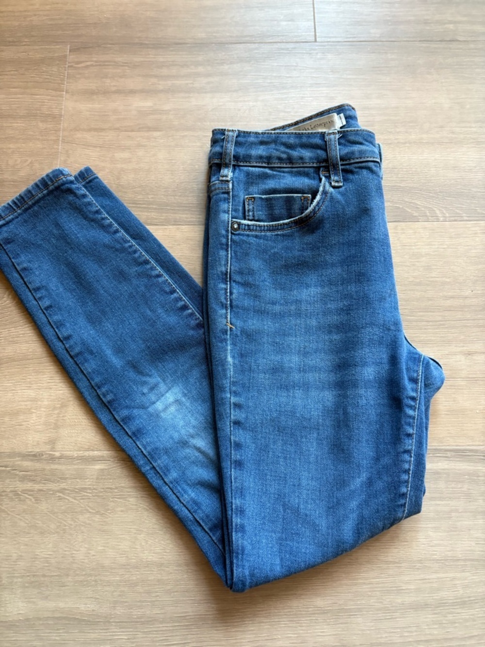 Anthropologie Women's Skinny Jeans in Medium Blue Wash
